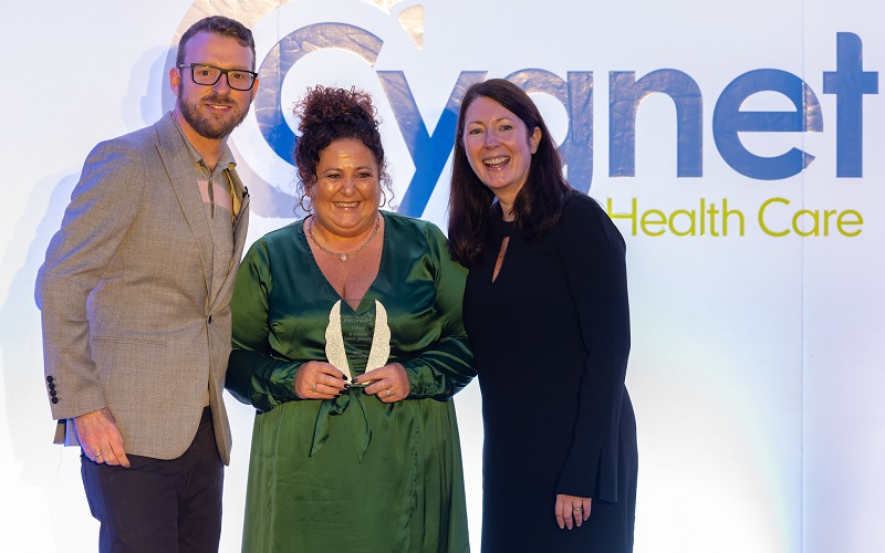 Jayne Rowlands collected her award from JJ Chalmers and Cygnet's Director of Partnership and Engagement, Vicky McNally