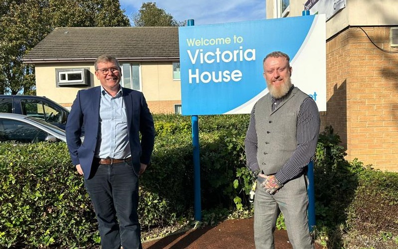 Peter Gibson MP and Paul Jones, Hospital Manager of Cygnet Victoria House