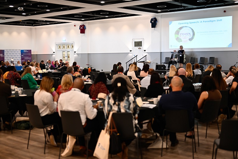 Geraldine Strathdee delivering her keynote speech