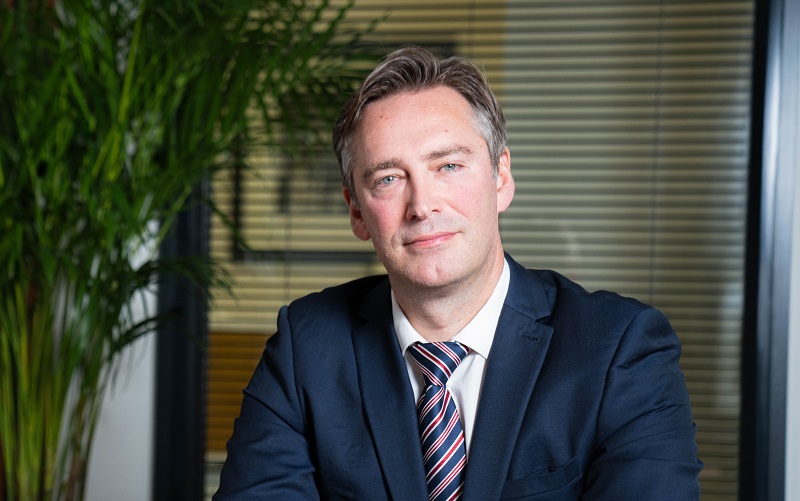 Dr Jon Van Niekerk