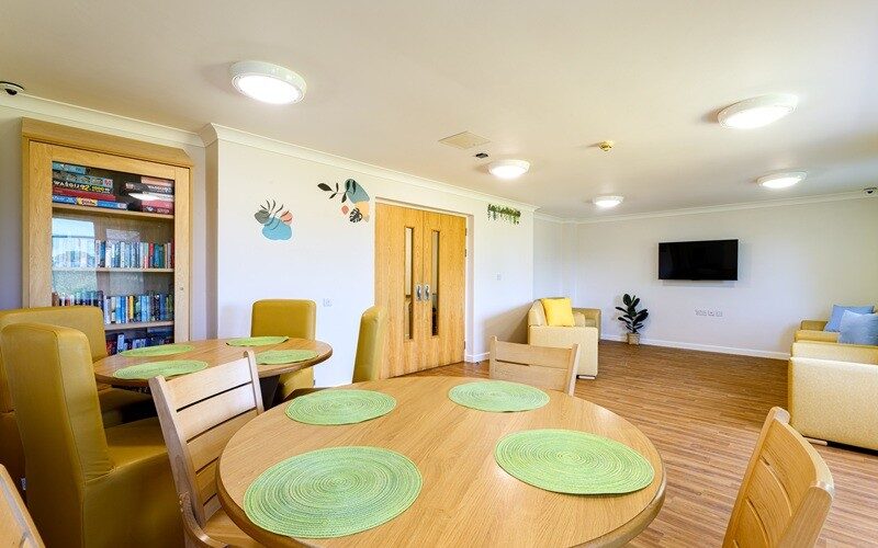 Blackbird Ward lounge