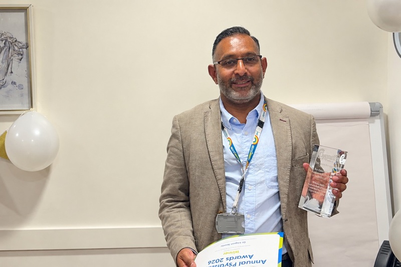 Dr Logan Naidu