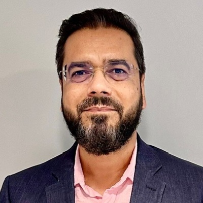 Dr Muhammad Naveed