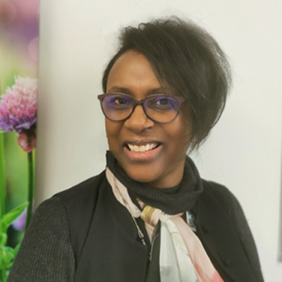 Dr Nicola Tavares-Mott